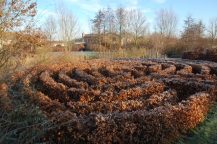 10 het labyrint, onderdeel van het speelterrein